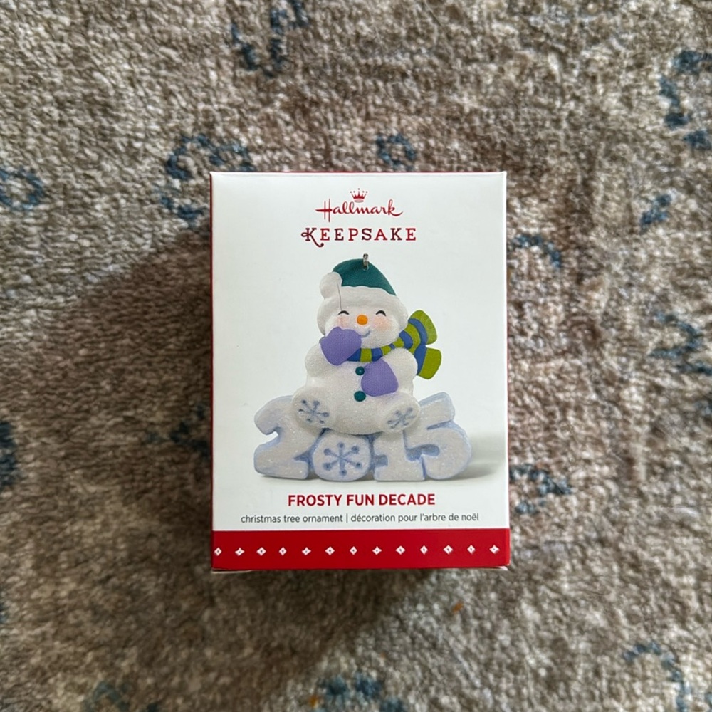 Hallmark Keepsake Ornament Frosty Fun Decade Snowman 2015 #6 in Series